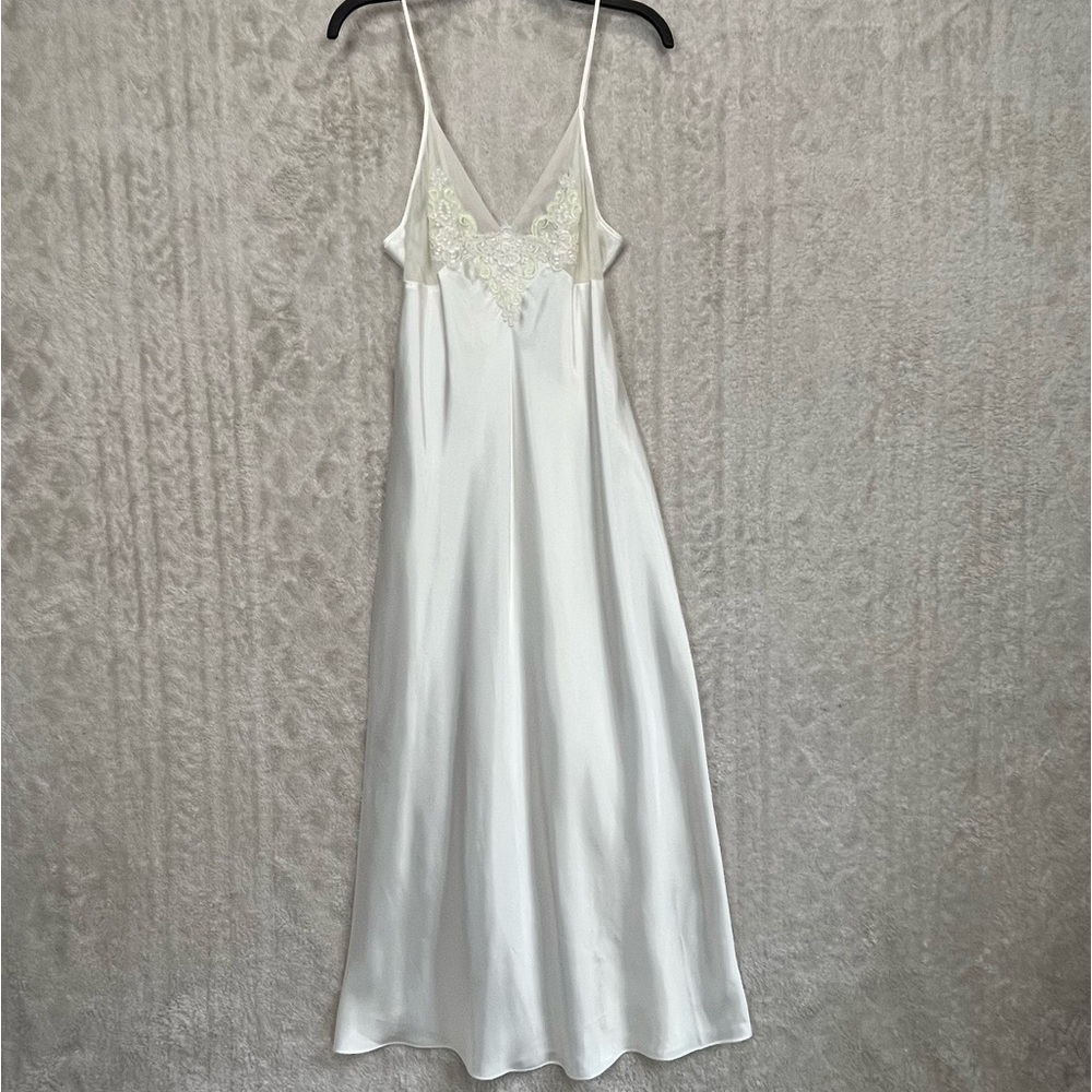 Bridal Delicates Lace Bodice Ivory Satin Maxi NightGown & Robe Sz M Honeymoon - Picture 2 of 16